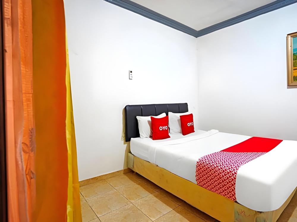 reddoorz near mall ciputra world surabaya