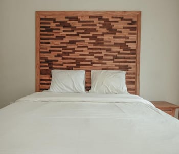 sekar arum riverside resort