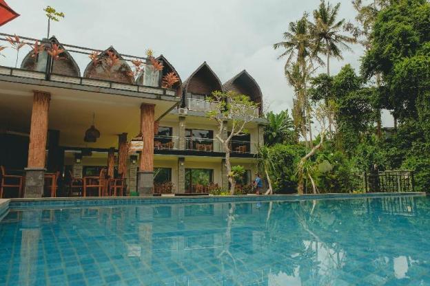 sekar arum riverside resort