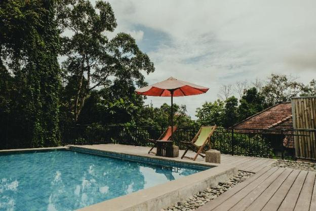sekar arum riverside resort