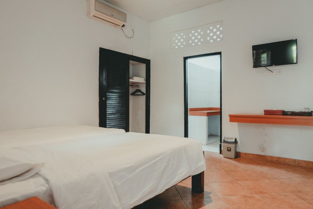 sekar arum riverside resort