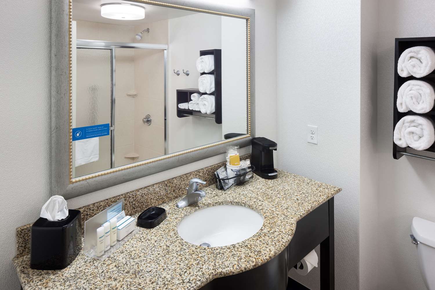 hampton inn and suites gainesville downtown