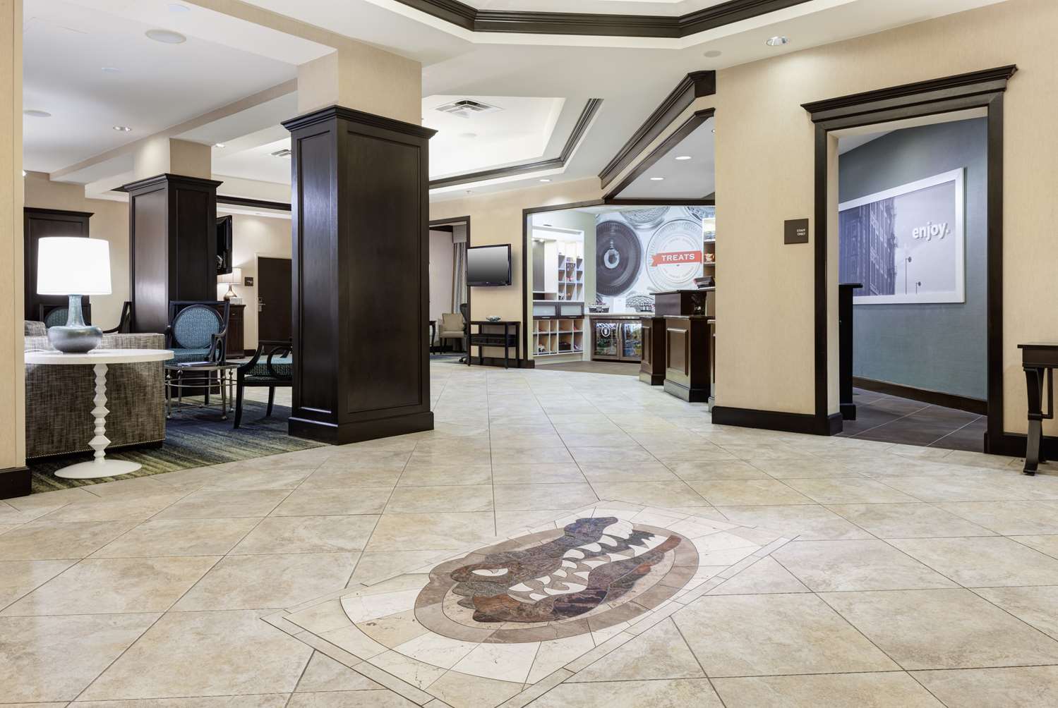 hampton inn and suites gainesville downtown