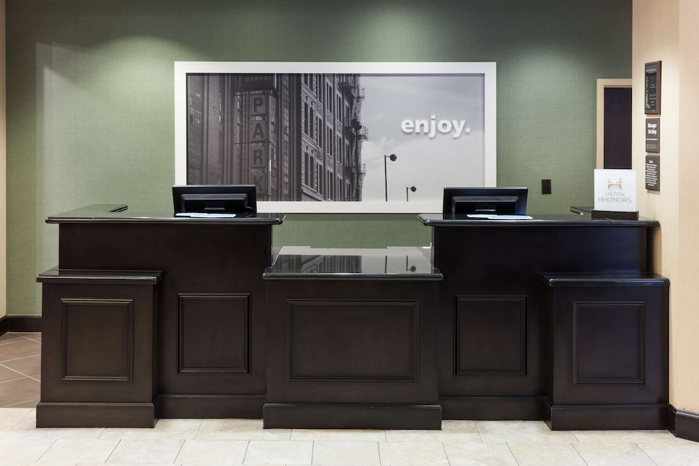 hampton inn and suites gainesville downtown