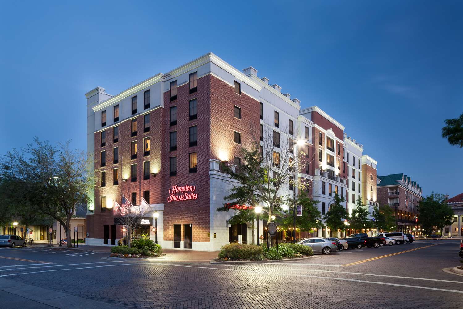 hampton inn and suites gainesville downtown