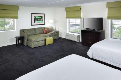 hampton inn and suites gainesville downtown