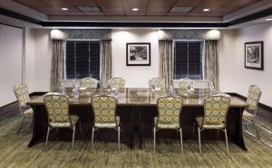 hampton inn and suites gainesville downtown