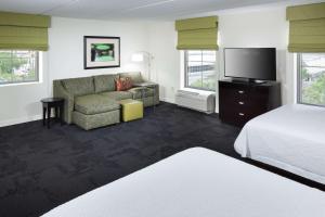 hampton inn and suites gainesville downtown