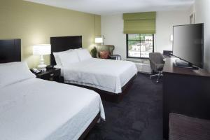 hampton inn and suites gainesville downtown