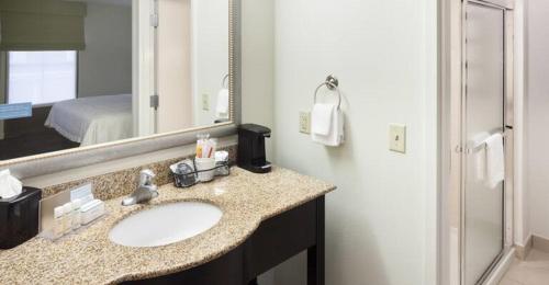 hampton inn and suites gainesville downtown