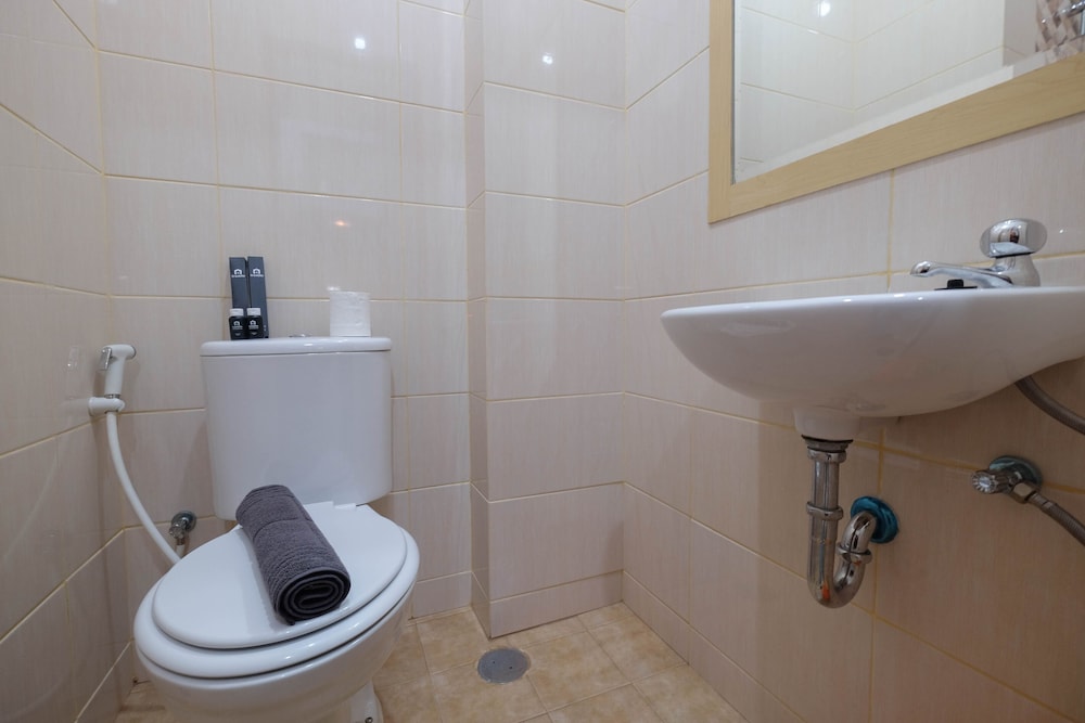 comfy and tidy studio at dave apartment