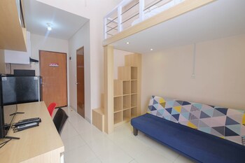 comfy and tidy studio at dave apartment