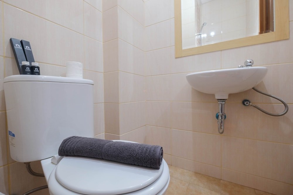 comfy and tidy studio at dave apartment