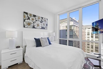 global luxury suites white plains