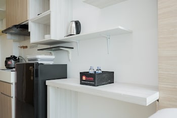 cozy and nice studio room tree park bsd apartment