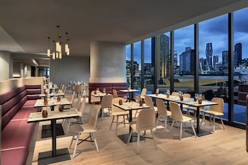 ac hotel melbourne southbank