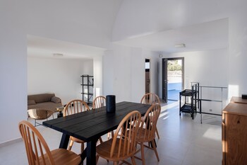 la maltese villas santorini