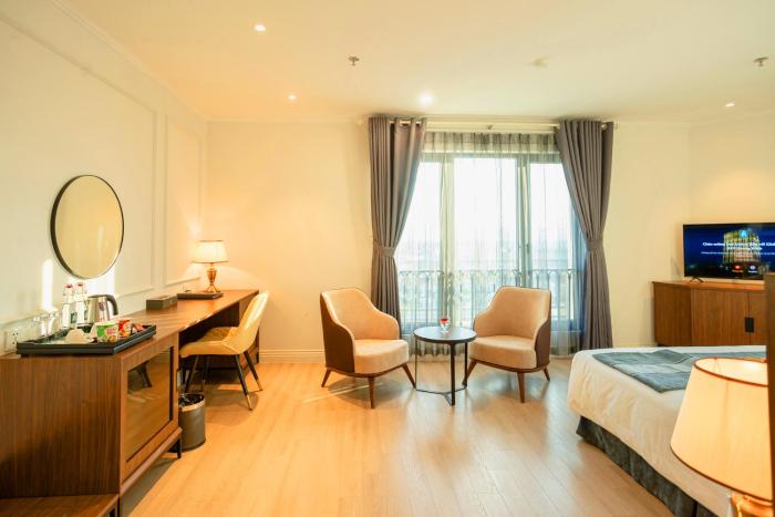 rex quang binh hotel