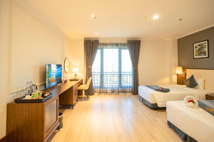 rex quang binh hotel