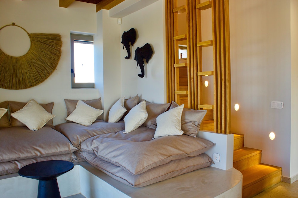 allure retreat villa