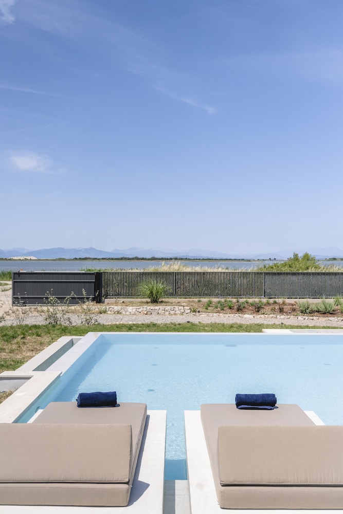 allure retreat villa