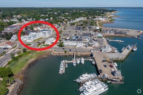 harbourtown suites