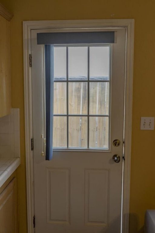 ground floor duplex 1 2 block to beach bbq ok 2 bedroom home by redawning