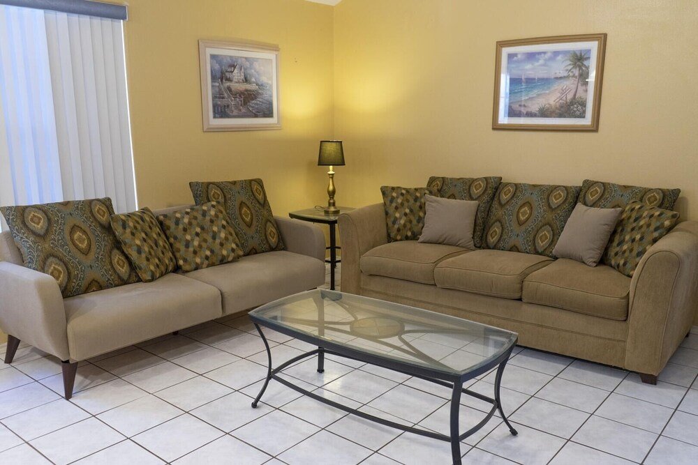 ground floor duplex 1 2 block to beach bbq ok 2 bedroom home by redawning