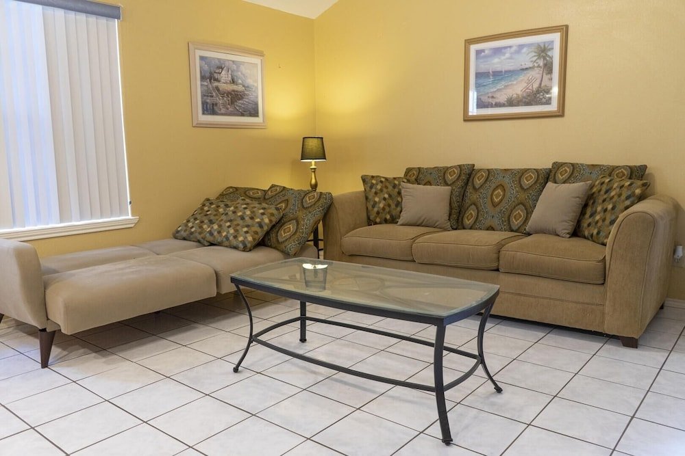 ground floor duplex 1 2 block to beach bbq ok 2 bedroom home by redawning