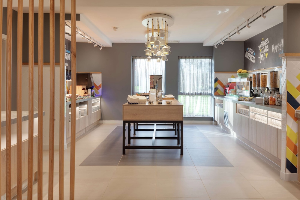 Hampton By Hilton Corby/Kettering,Corby>>Caldecott,4 star