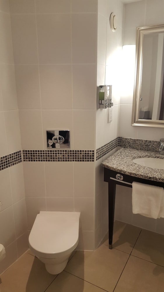 hampton by hilton corby kettering