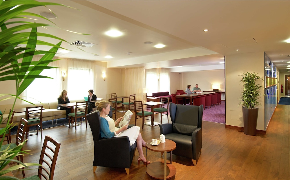 hampton by hilton corby kettering