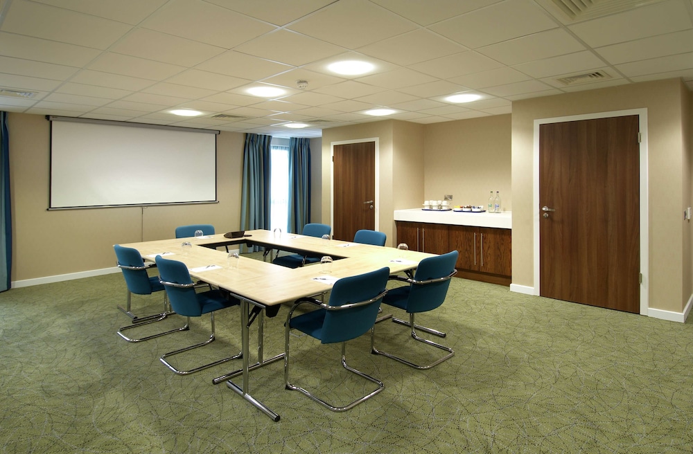 hampton by hilton corby kettering