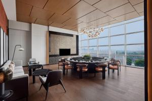 sheraton zhaoqing dinghu