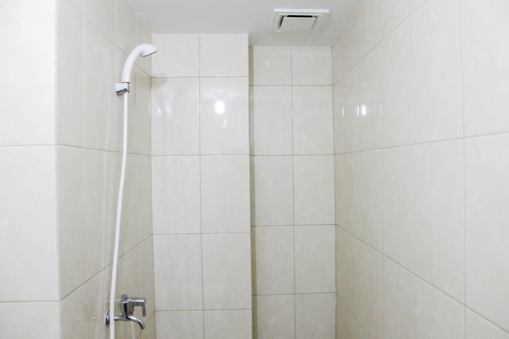 best price 2br apartment springlake summarecon