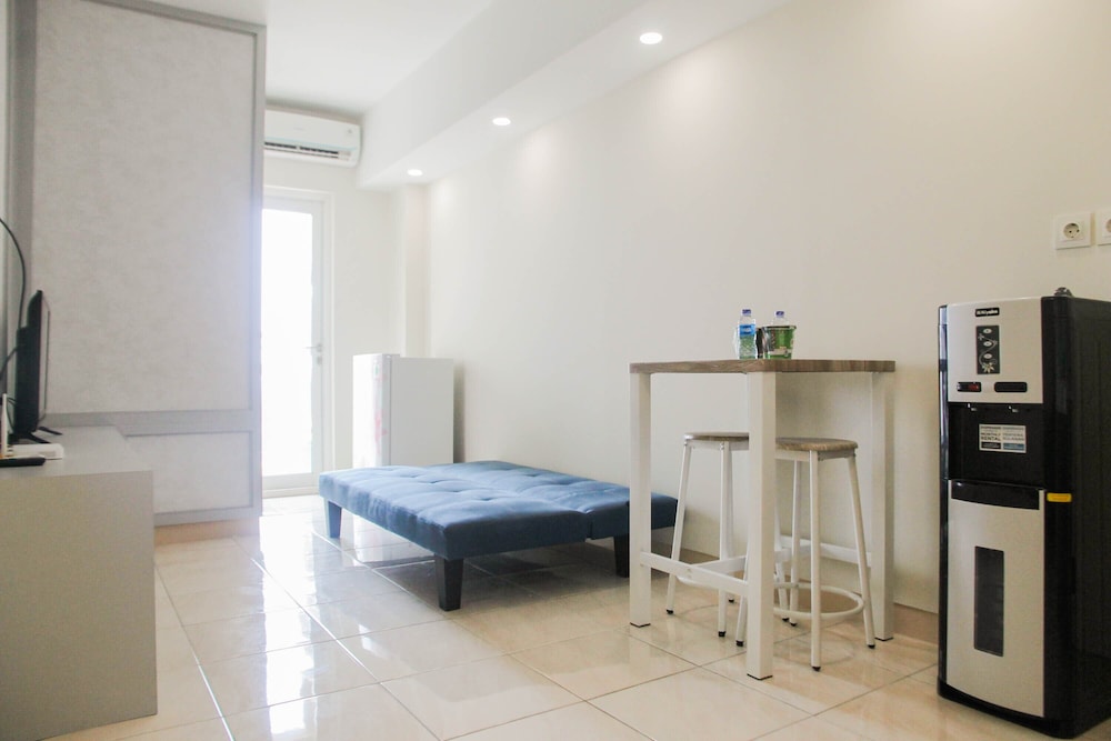 best price 2br apartment springlake summarecon