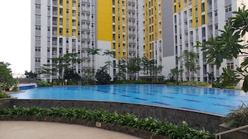best price 2br apartment springlake summarecon
