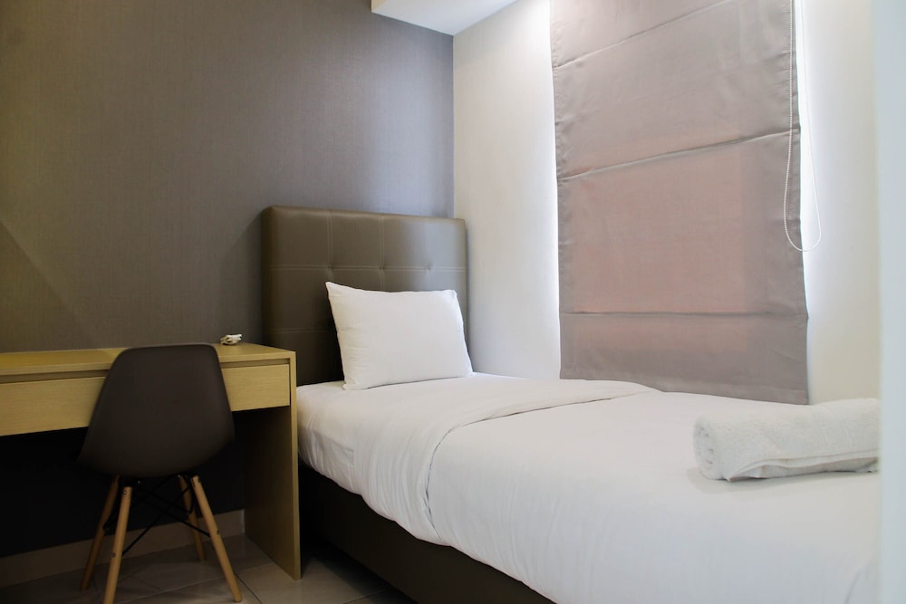best price 2br apartment springlake summarecon