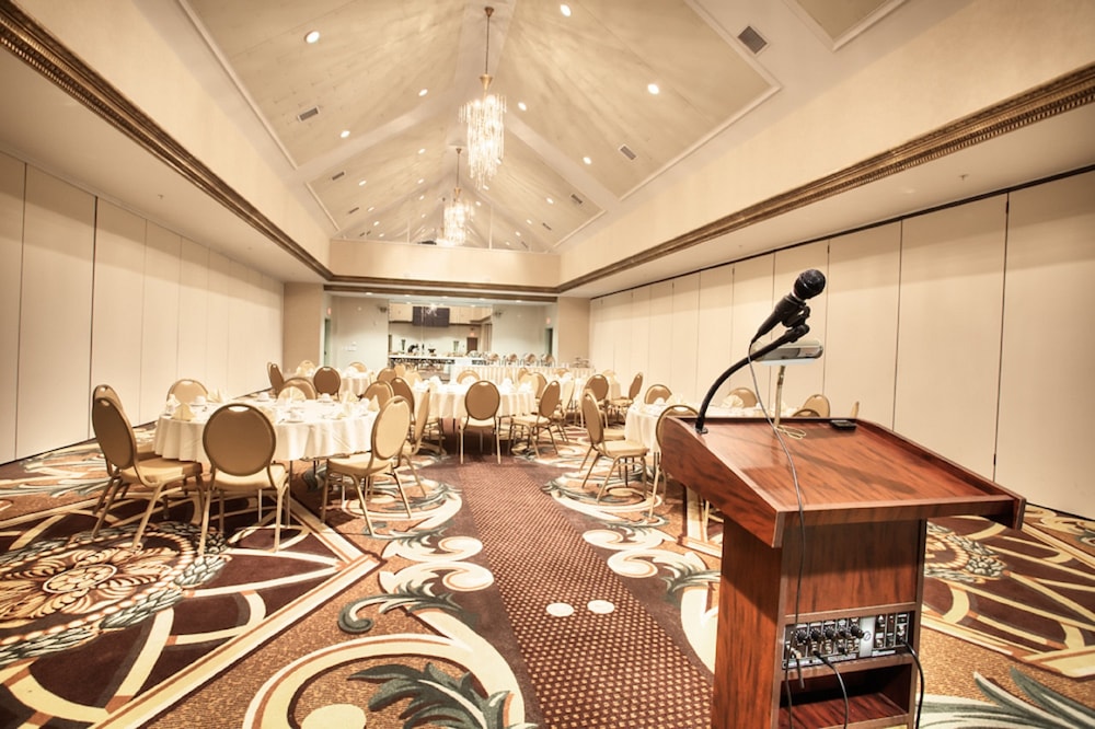 holiday inn hotel and suites ocala conference center by ihg