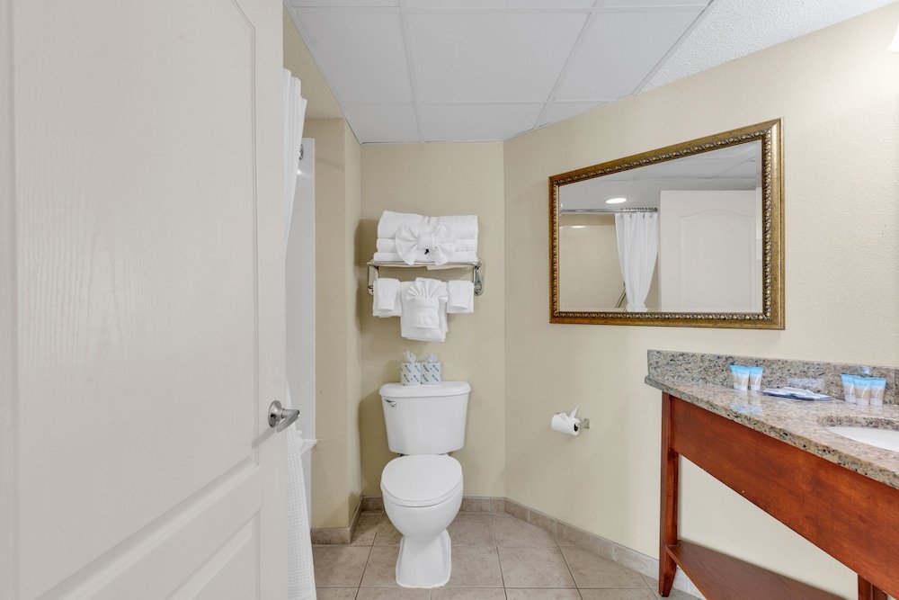 stunning condo with wall to wall windows overlooking ocean