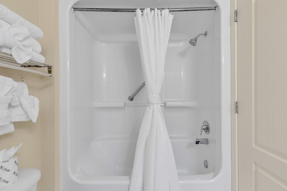 stunning condo with wall to wall windows overlooking ocean