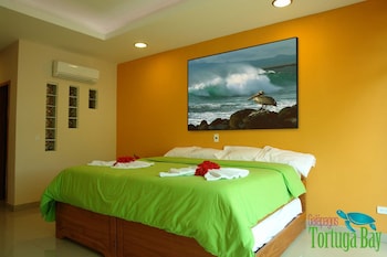 tortuga bay ec