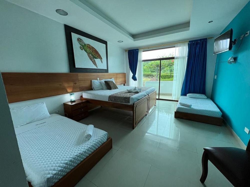 tortuga bay ec