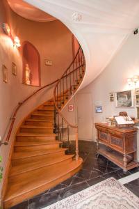 Hotel Chateau De Moulin Le Comte,Dainville>>Aire-Sur-La-Lys,4 star