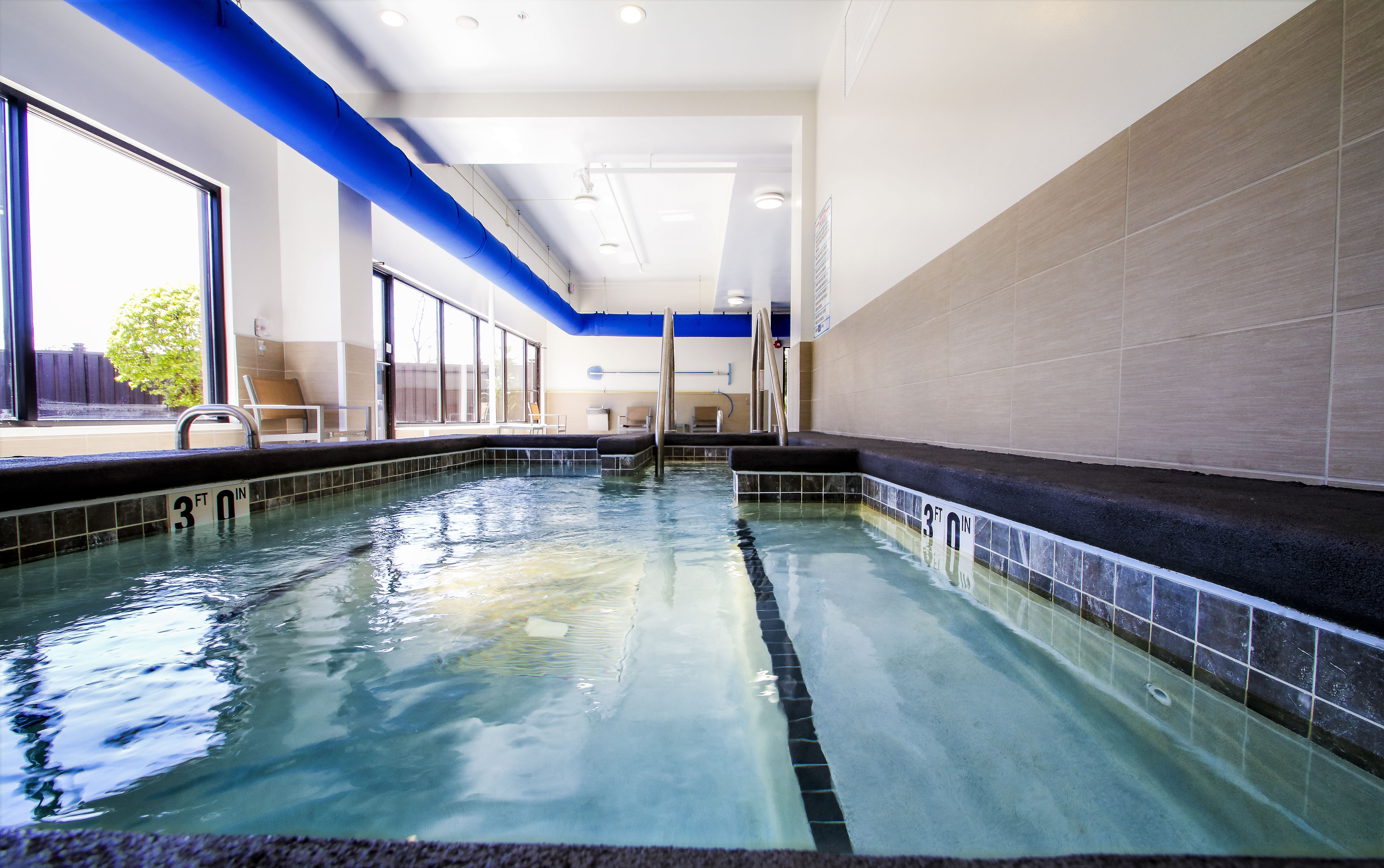 holiday inn milwaukee riverfront by ihg