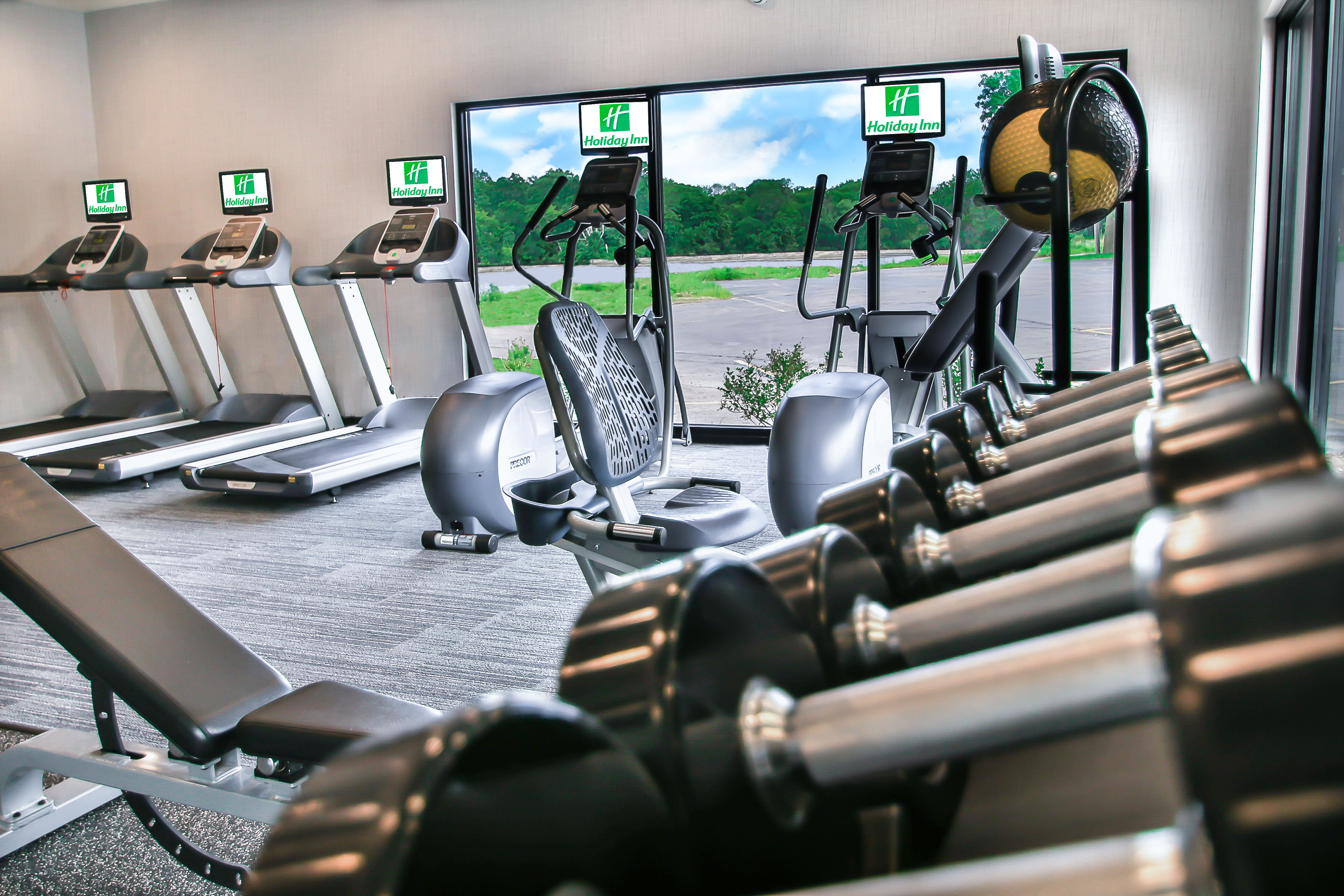 holiday inn milwaukee riverfront by ihg
