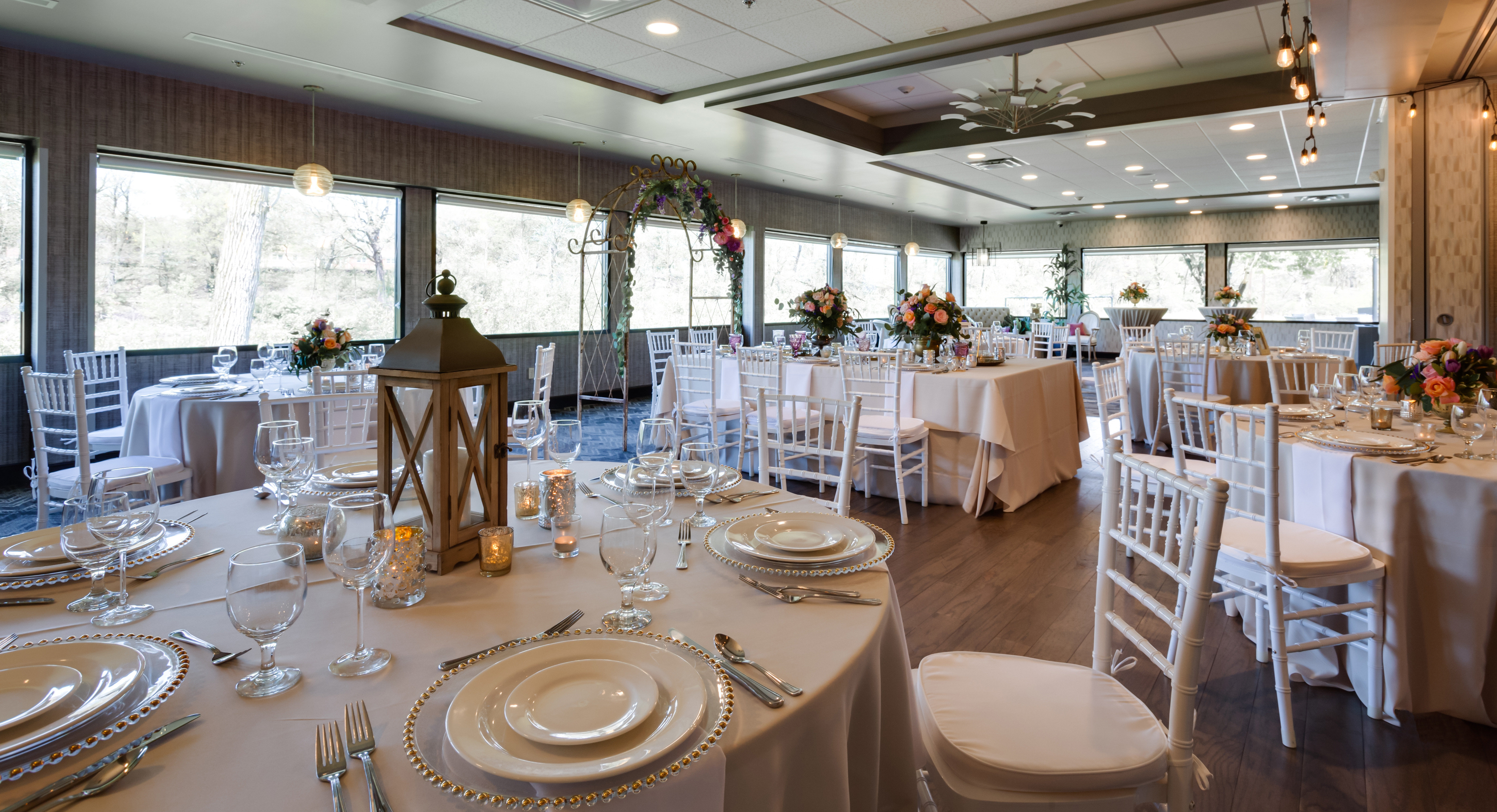 holiday inn milwaukee riverfront by ihg