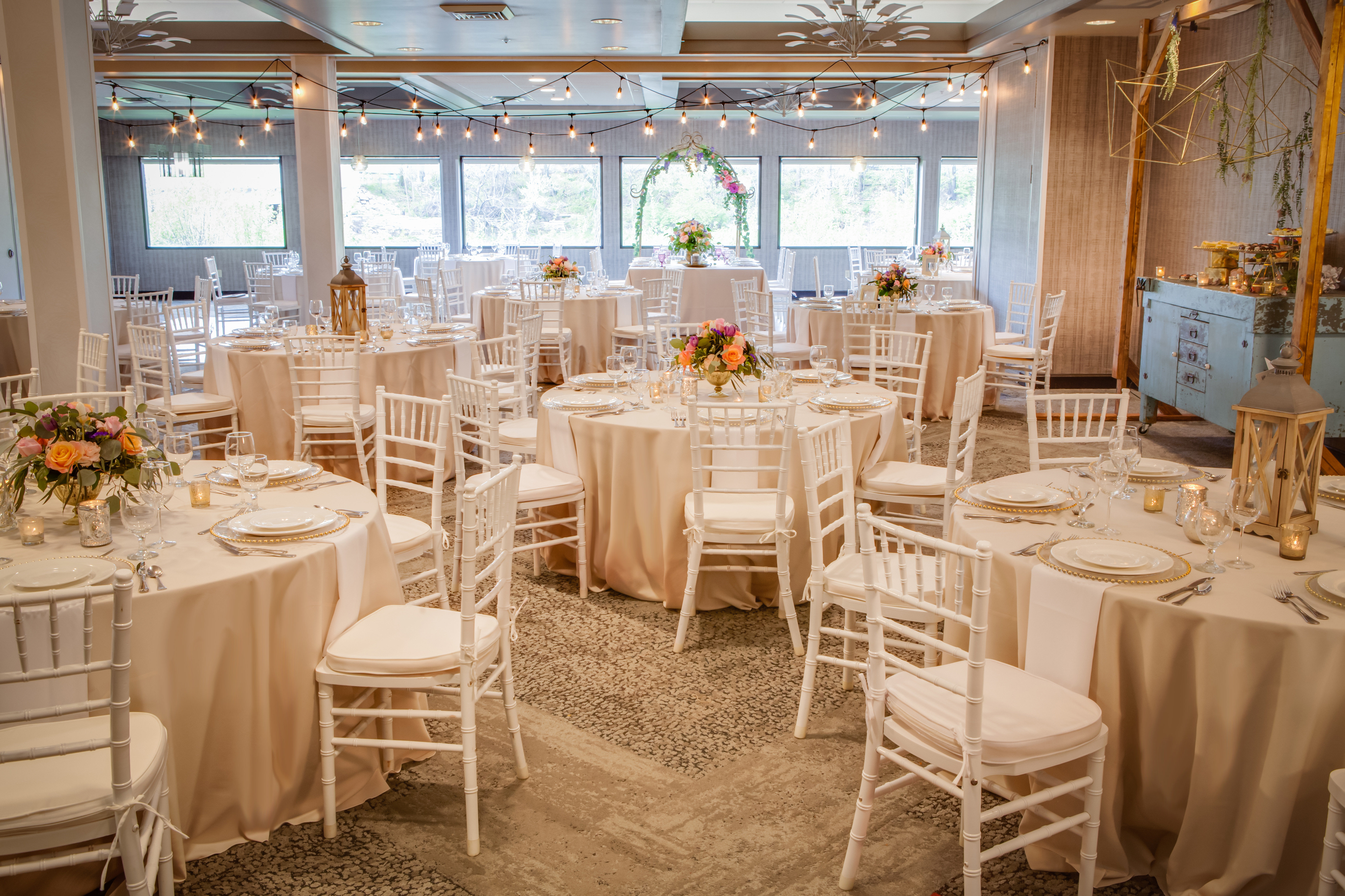holiday inn milwaukee riverfront by ihg
