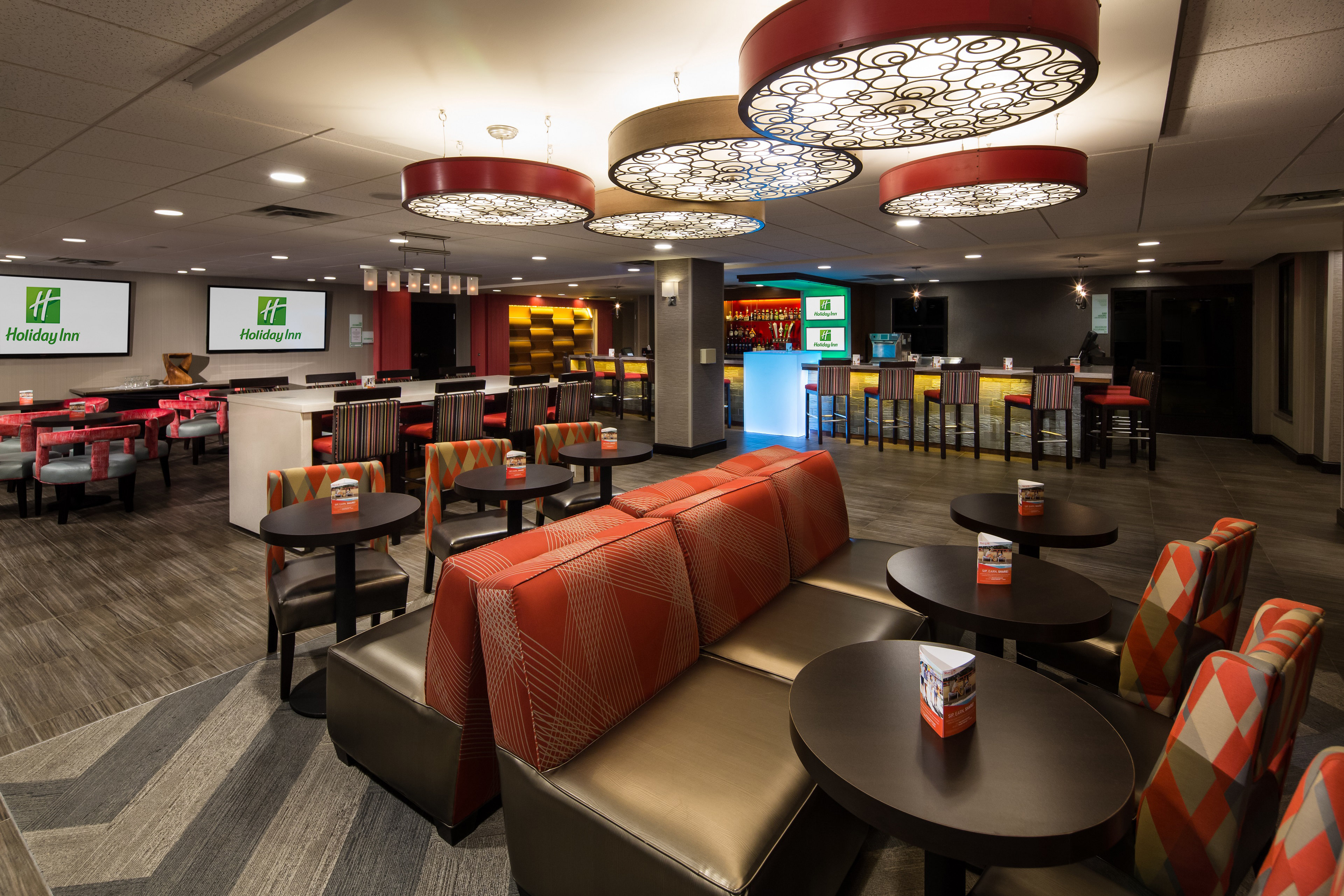 holiday inn milwaukee riverfront by ihg