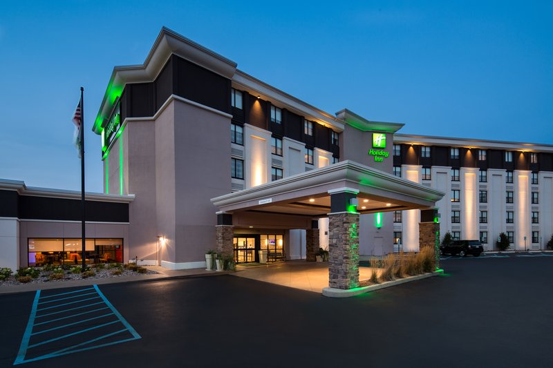 holiday inn milwaukee riverfront by ihg